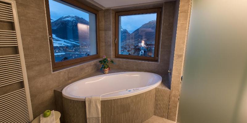 Hotel Baita Montana - image 9