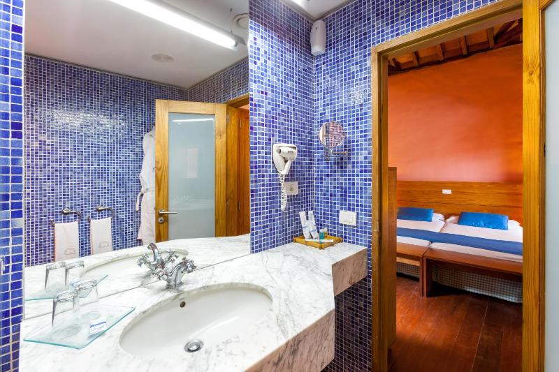 Junior Suite image 2