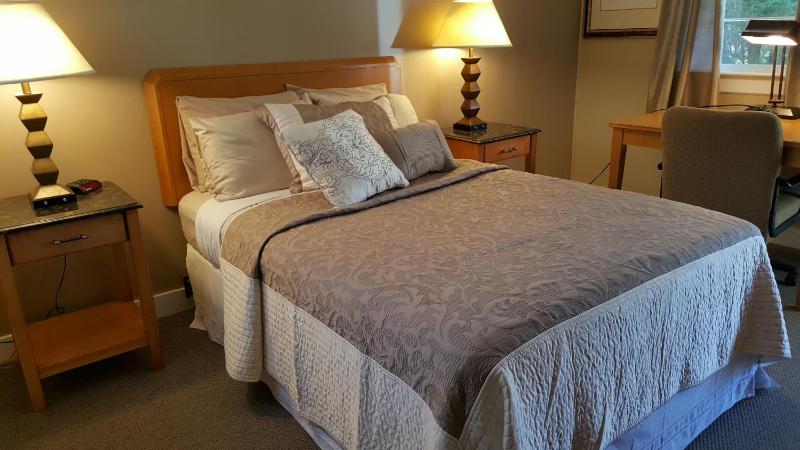 Double Room image 2