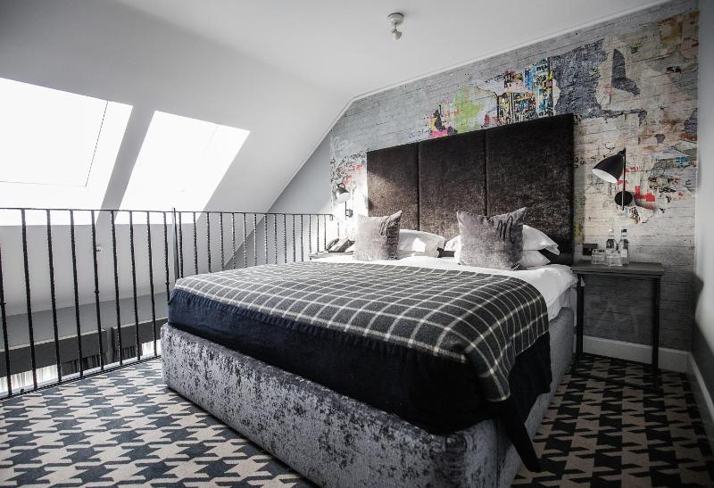 Suite image 3
