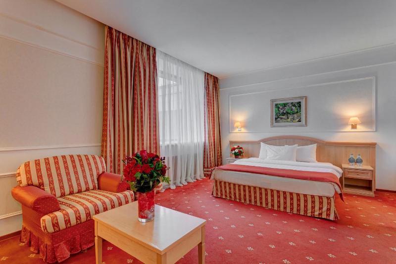  Junior Suite image 2