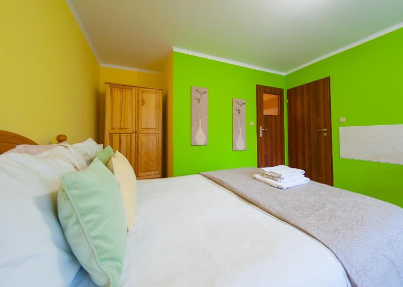Triple Room with Bathroom image 1