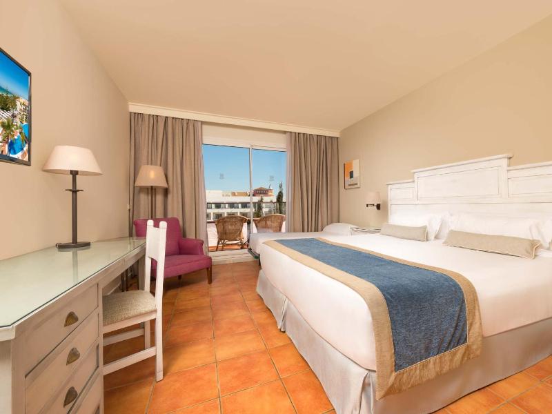 Standard Double Room image 4