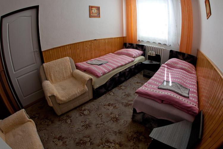 Apartment (4 Adults) image 3