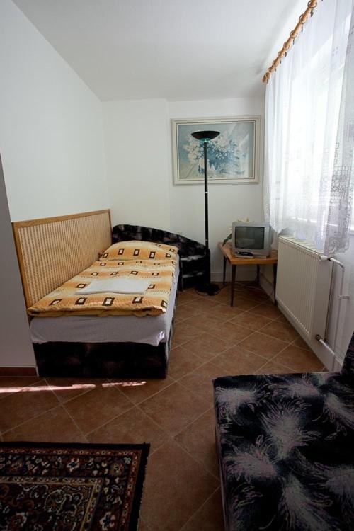 Apartment (4 Adults) image 4