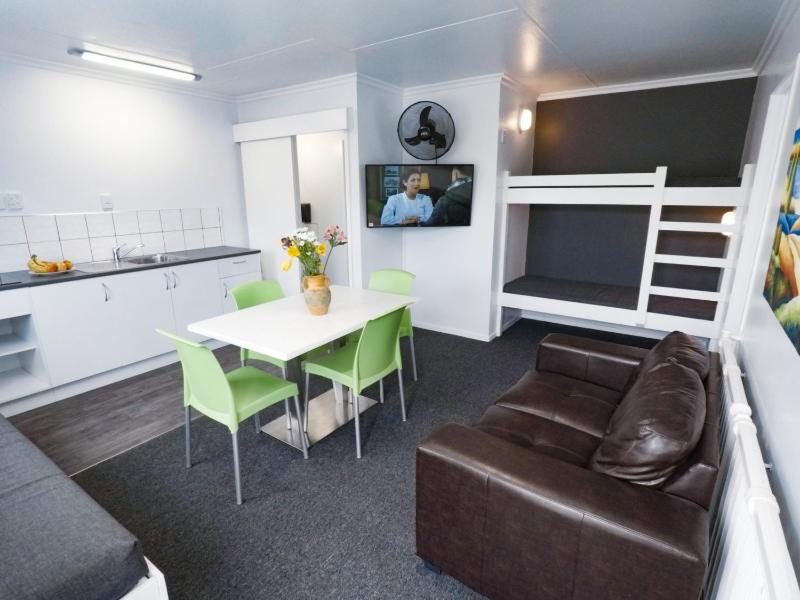 Cosy Cottage Thermal Holiday Park - image 27
