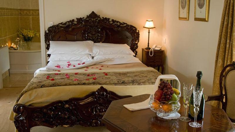 Double Room image 2