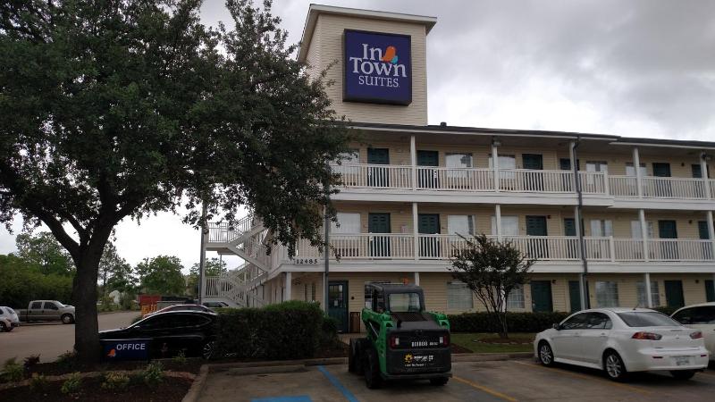InTown Suites Extended Stay Houston TX - Hobby Airport - image 24
