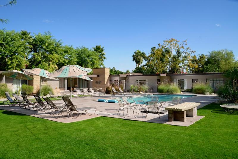 The Hideaway - 21 and Over - A Town & Desert Boutique Hotel - image 1