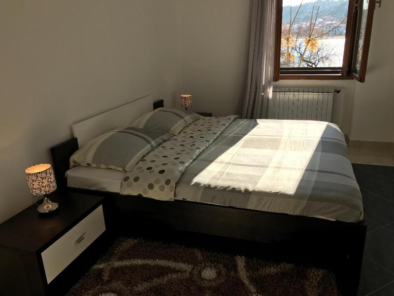 Apartment with Sea View image 3