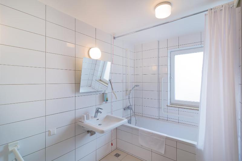 Double Room - Disability Access image 2