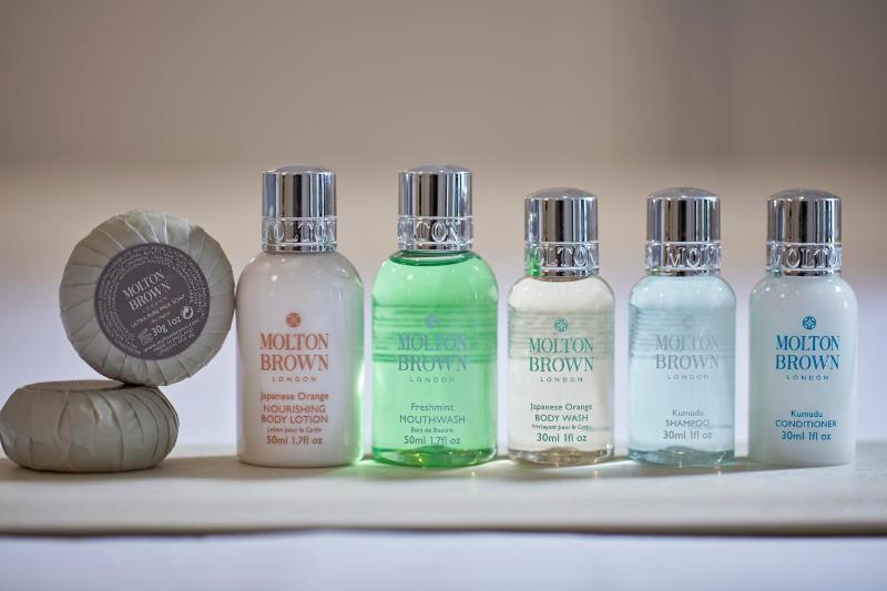 Cosmopolitan Suite with Volcano View image 2