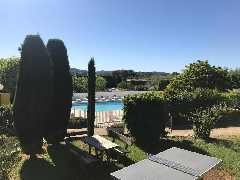 Three-Bedroom Mobile Home image 4