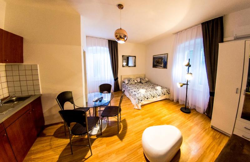 Apartments Branimir - image 4