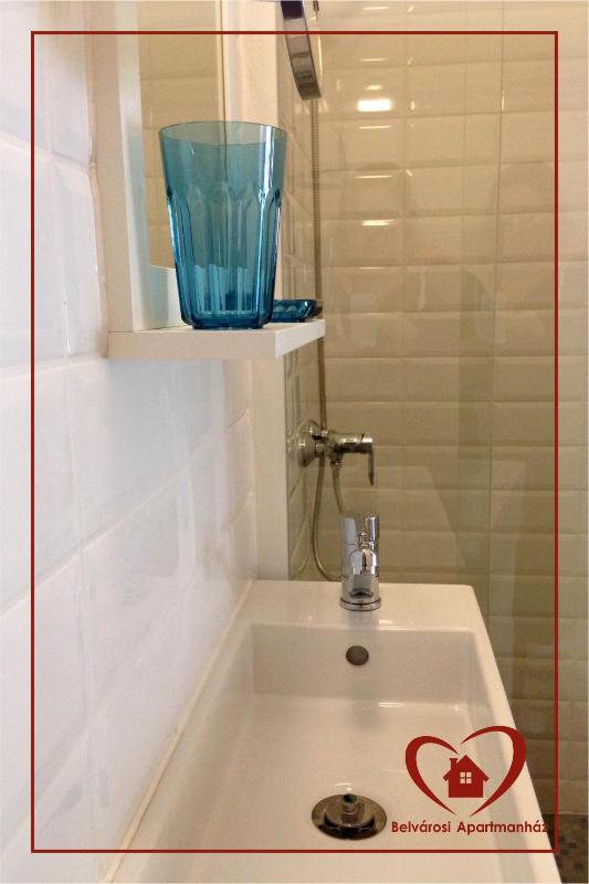Studio Apartment with Private Bathroom image 3