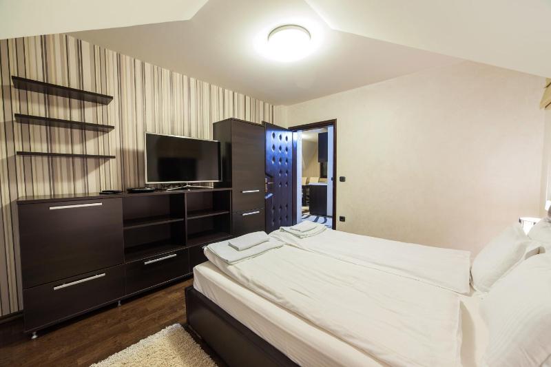 Two-Bedroom Apartment with Terrace image 4