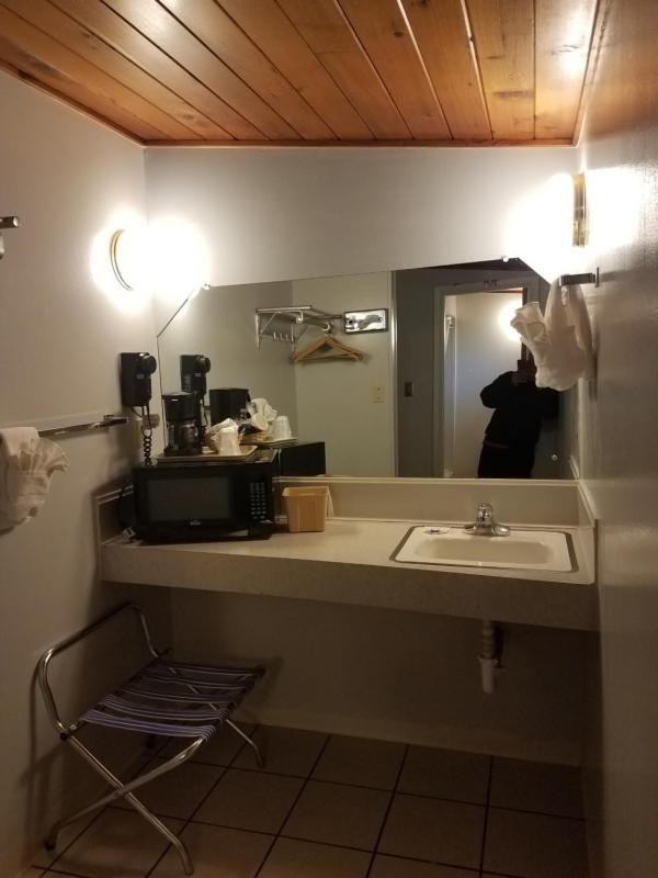 King Room image 3