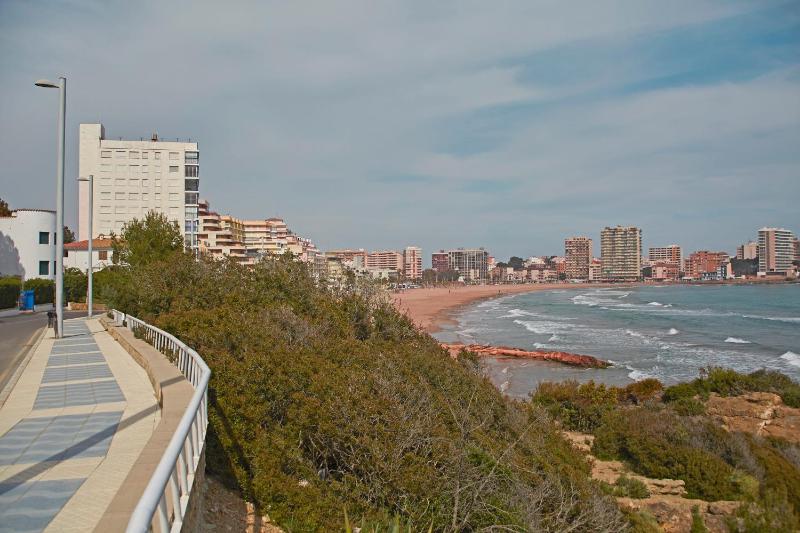 ApartUP Acapulco Beachfront Views - image 11