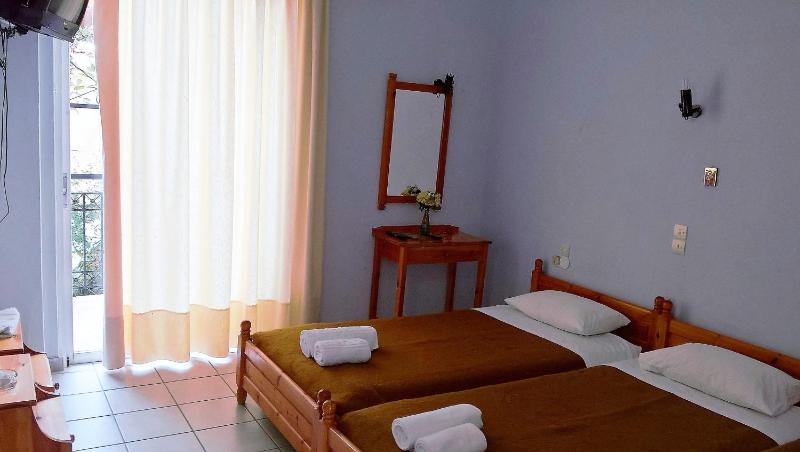 Triple Room image 3