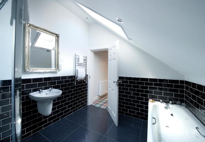 Mini Suite image 3