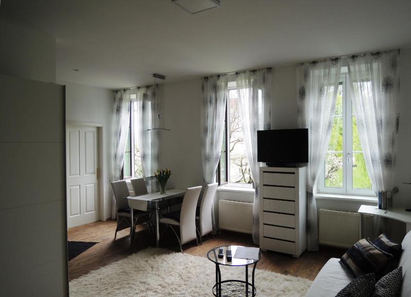Apartment image 3
