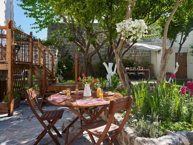 Helios Garden Boutique Apartments - image 15