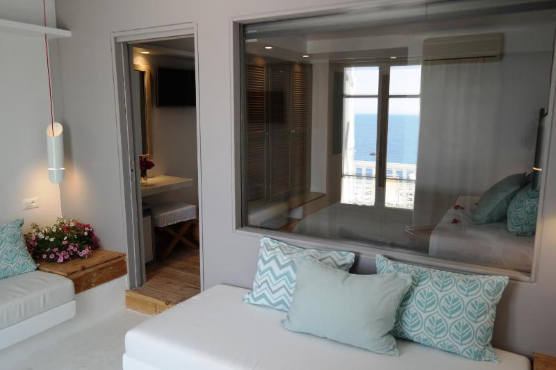 Suite Sea View image 3