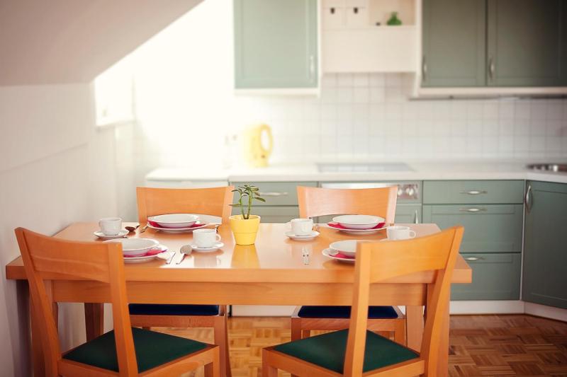 One-Bedroom Apartment (4 Adults) image 2