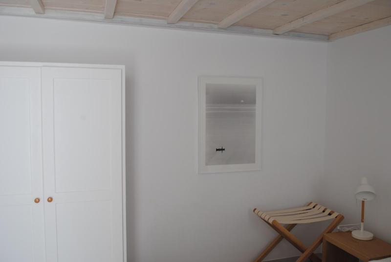 Apartment - Courtyard access , Semi Basement image 4