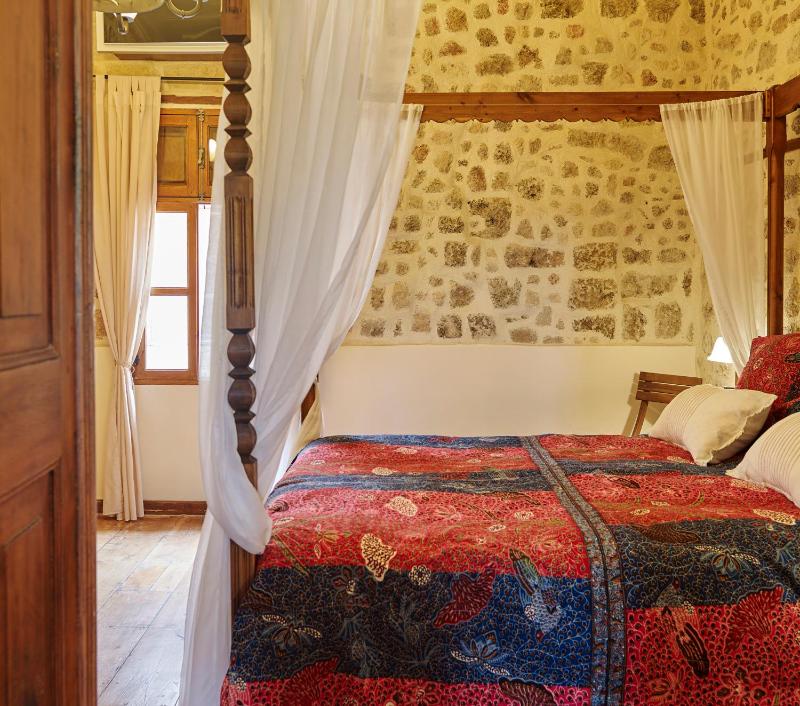 Helios Garden Boutique Apartments - image 12