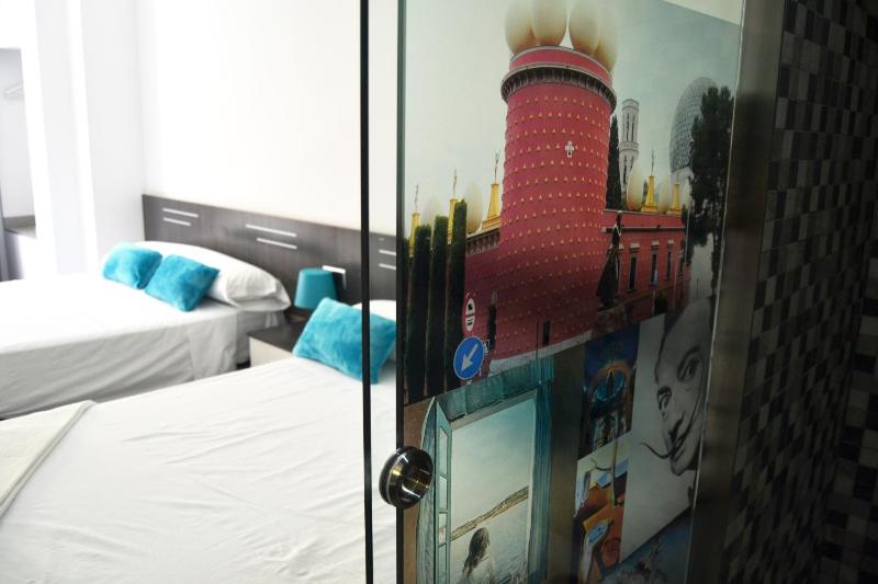 Deluxe Triple Room image 4