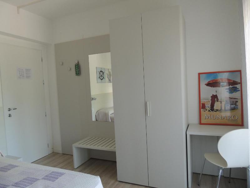 Double or Twin Room image 4