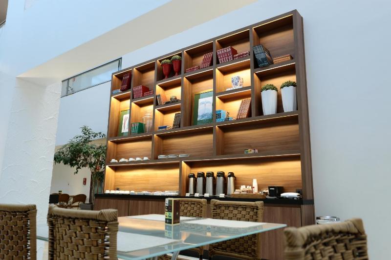 Oasis Tower Hotel - image 36