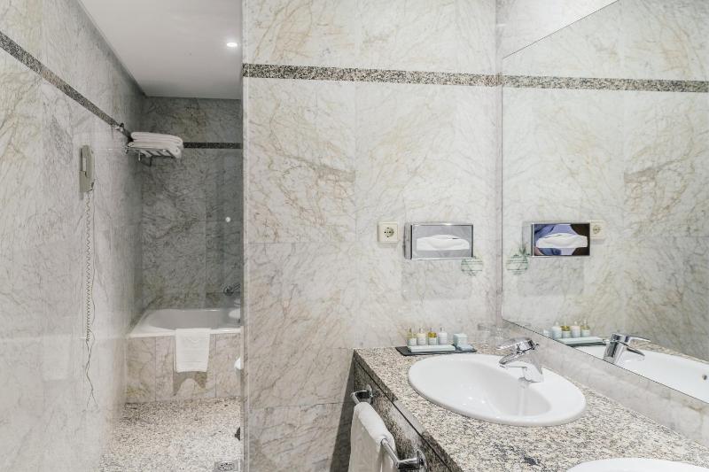 Junior Suite image 3