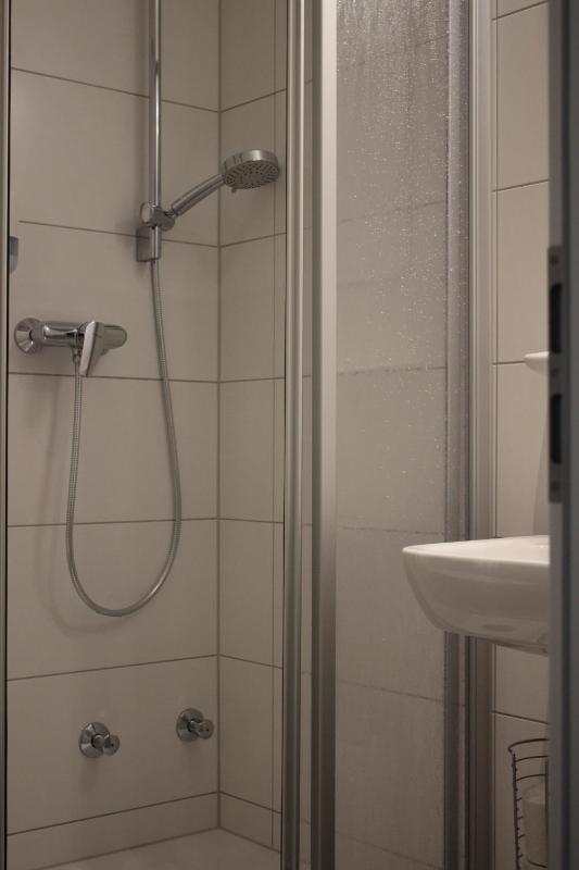 Single Room image 2