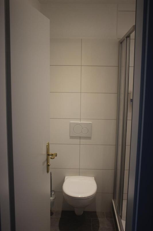 Double Room image 4