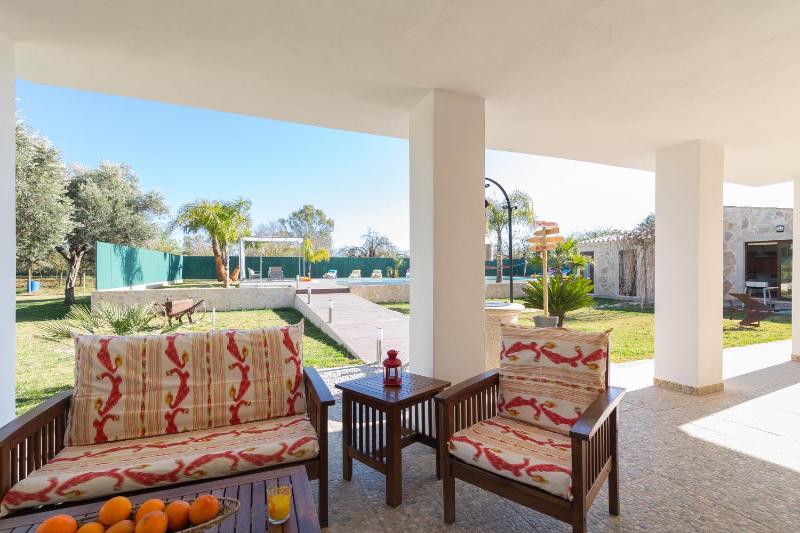 Five-Bedroom House image 3