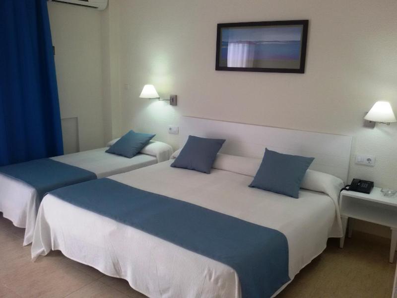Double Room with Pool View (2 Adults + 1 Child) image 3