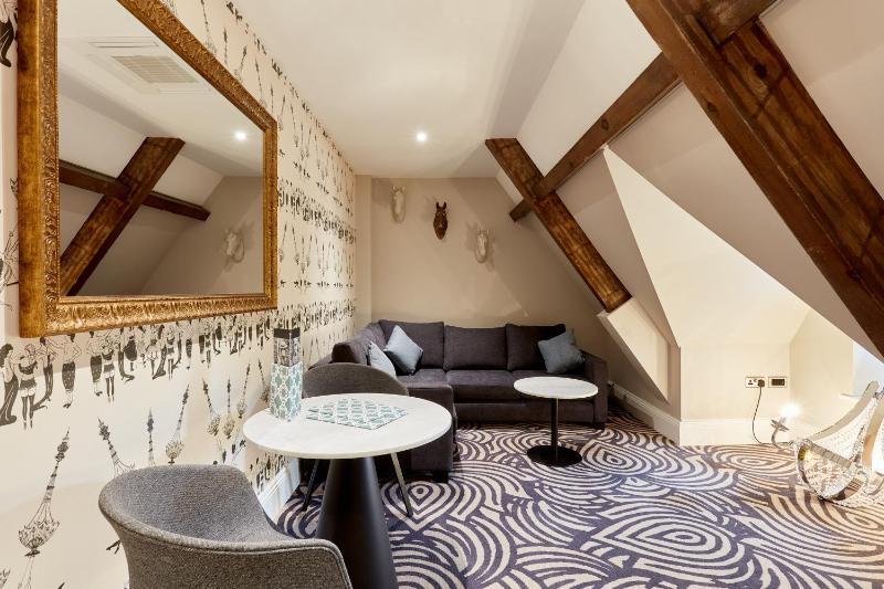 Tower Suite image 4