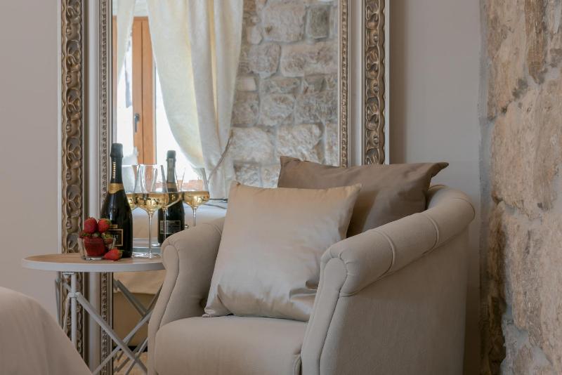 Double or Twin Room image 3