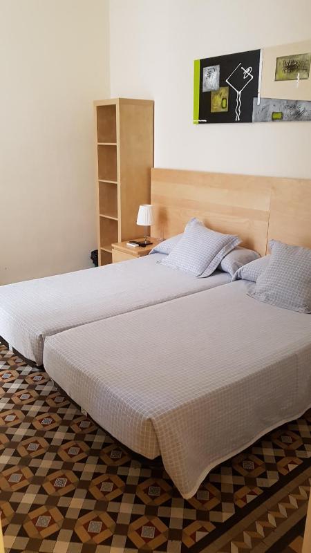 Hostal Eixample - image 15