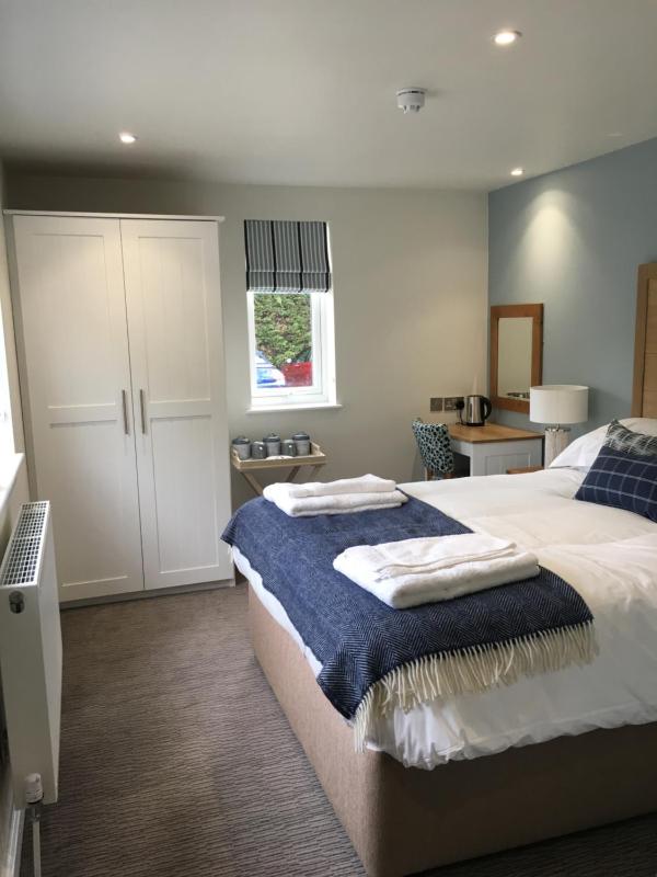 Deluxe Double Room with Shower image 2