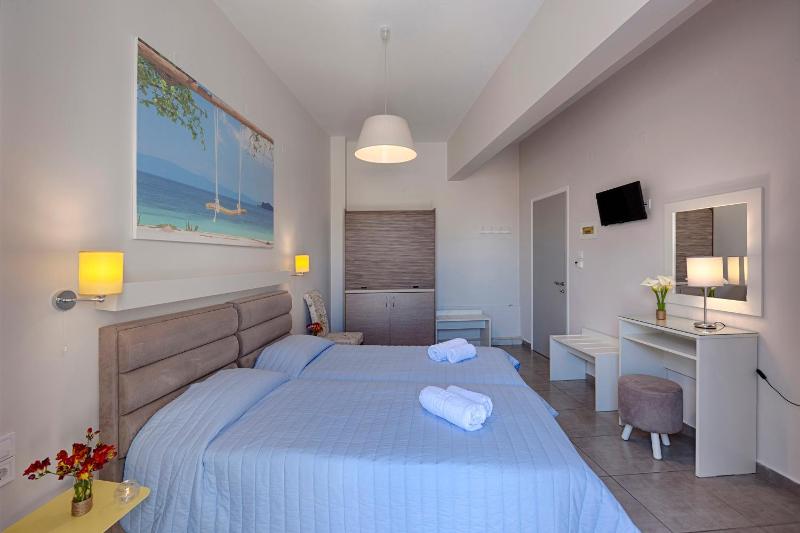 Family Two-Bedroom Suite image 4