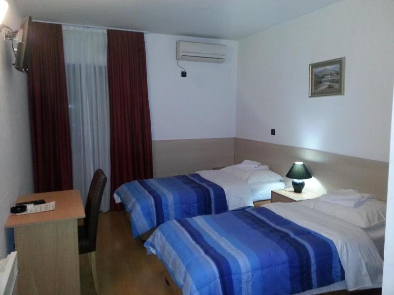 Hotel Viv - image 7