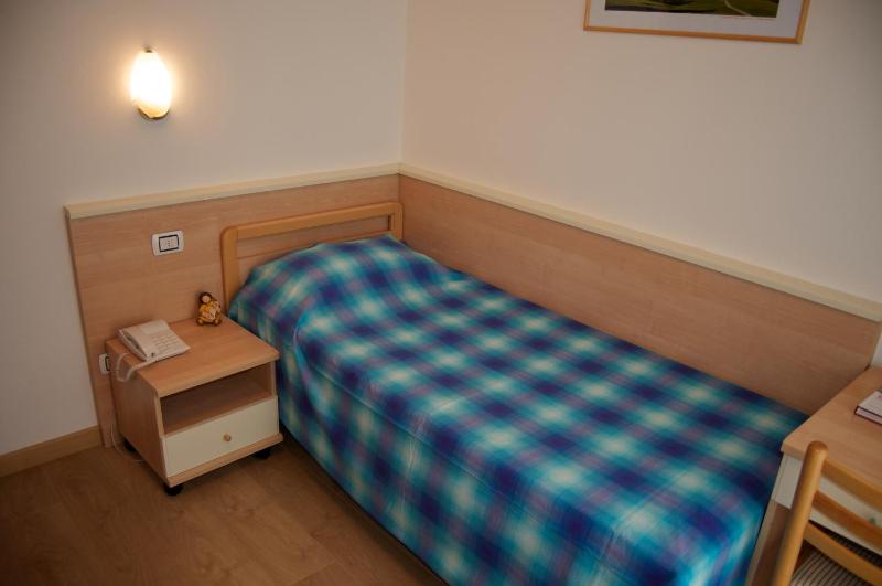Single Room with Balcony image 3