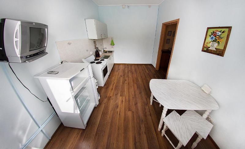 Standard Family Room image 2