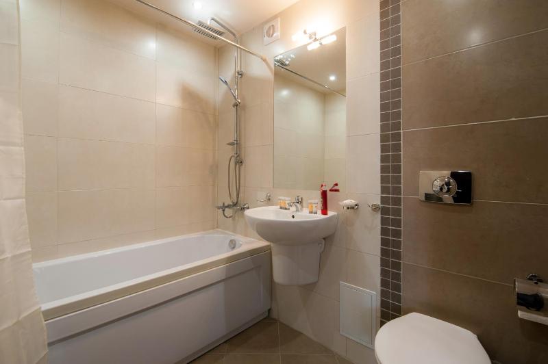 Deluxe Double Room in Annex Building with Free SPA Access image 2