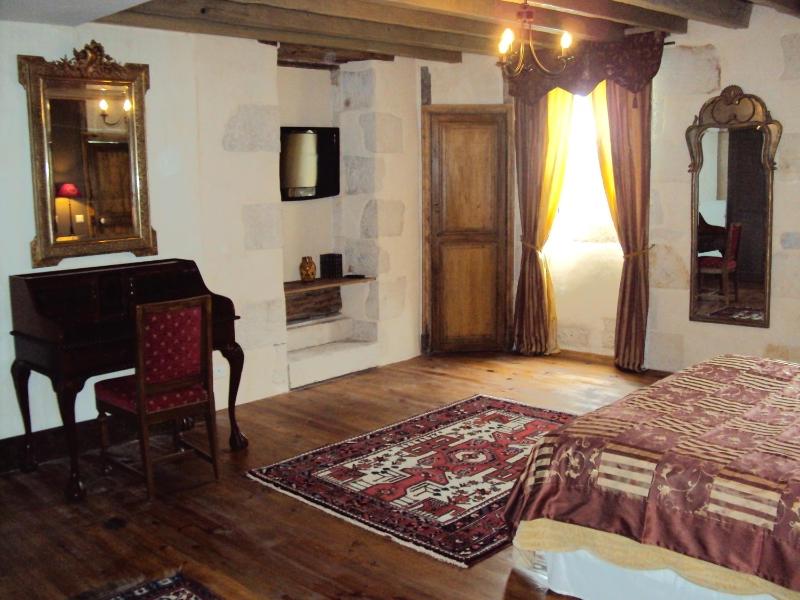 Superior Double Room image 4