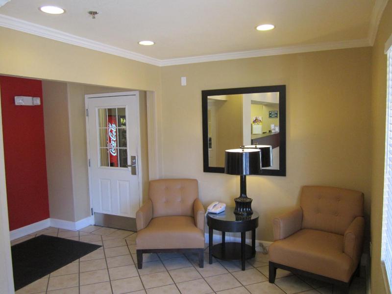 Extended Stay America Suites - Phoenix - Scottsdale - Old Town - image 8