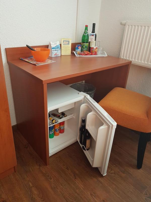 Budget Single Room image 3